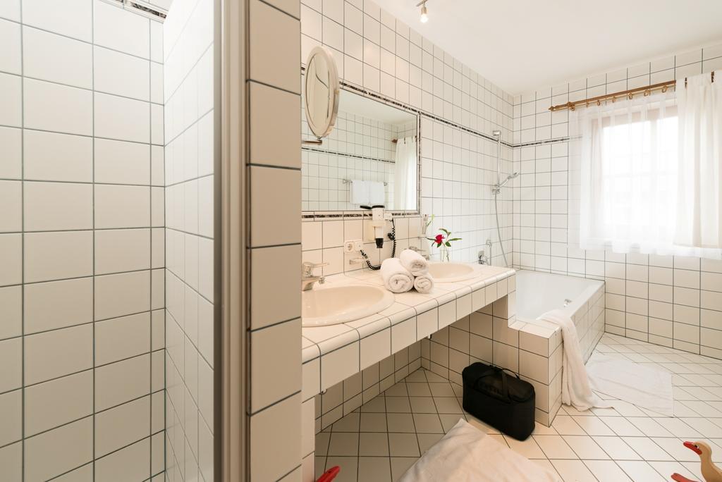 Ansitz Wirtsgut - Familienappartements In Den Bergen Leogang Buitenkant foto