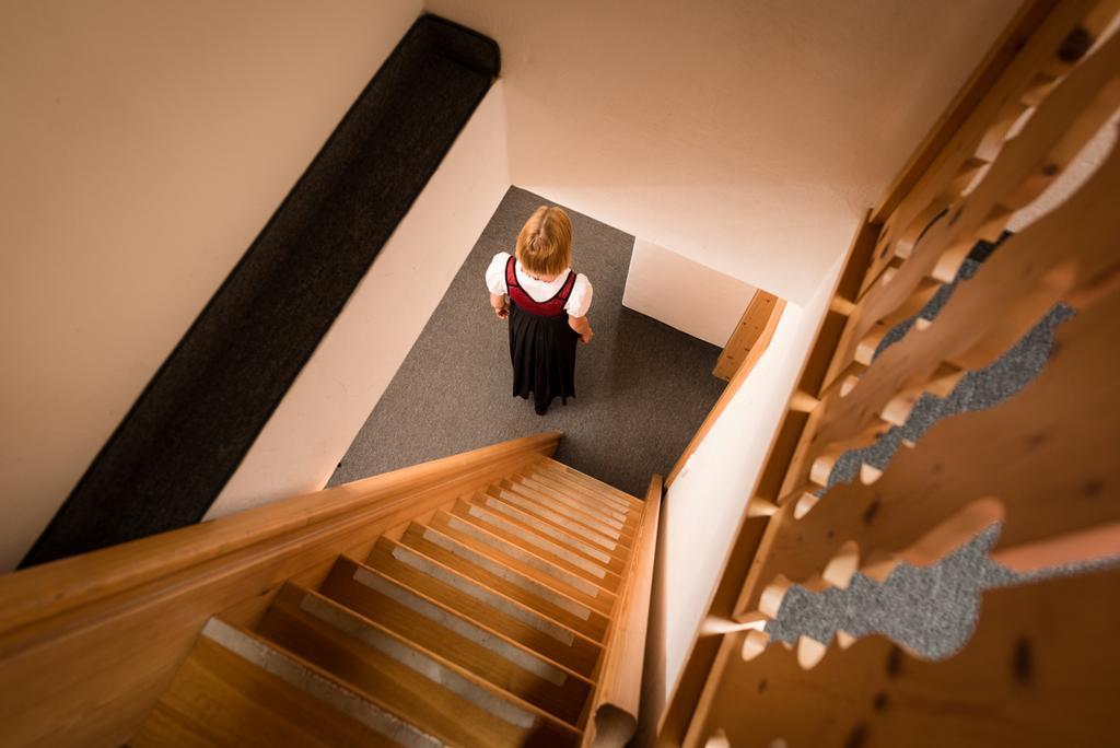 Ansitz Wirtsgut - Familienappartements In Den Bergen Leogang Buitenkant foto